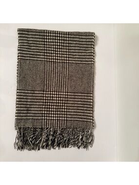 SCARF SCOTLAND CASHMERE BROWN WHITE HOUNDSTOOTH PLAID FRINGE LONG ACCESSORY